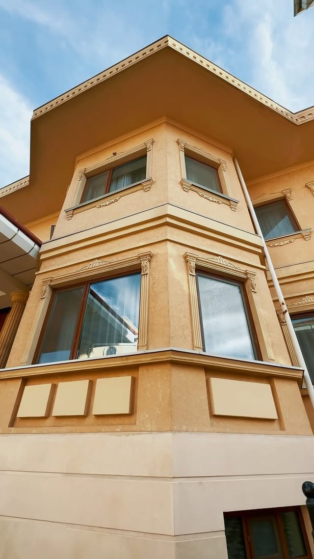 BOSHIDAN Hotel building — Vahdat 1, Bokhtar